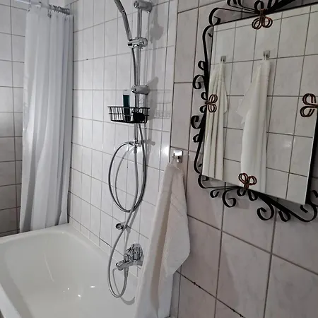 Burgk59, 3 Bedroom 6 Beds, Tv Apartment Muldenstein