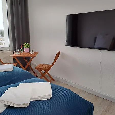 Burgk59, 3 Bedroom 6 Beds, Tv *